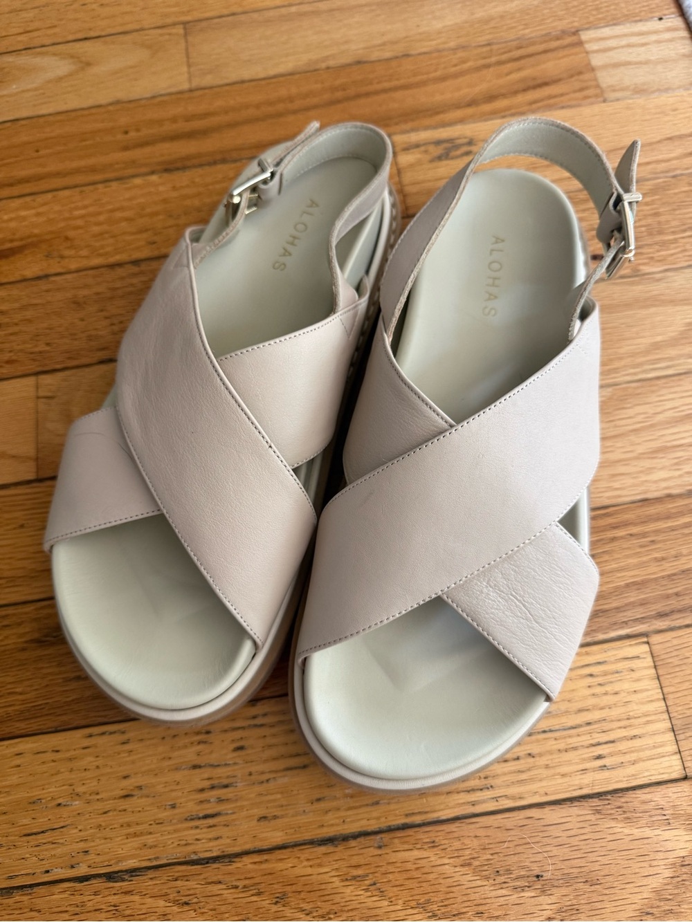 Alohas Marshmallow Chunky Sandals
